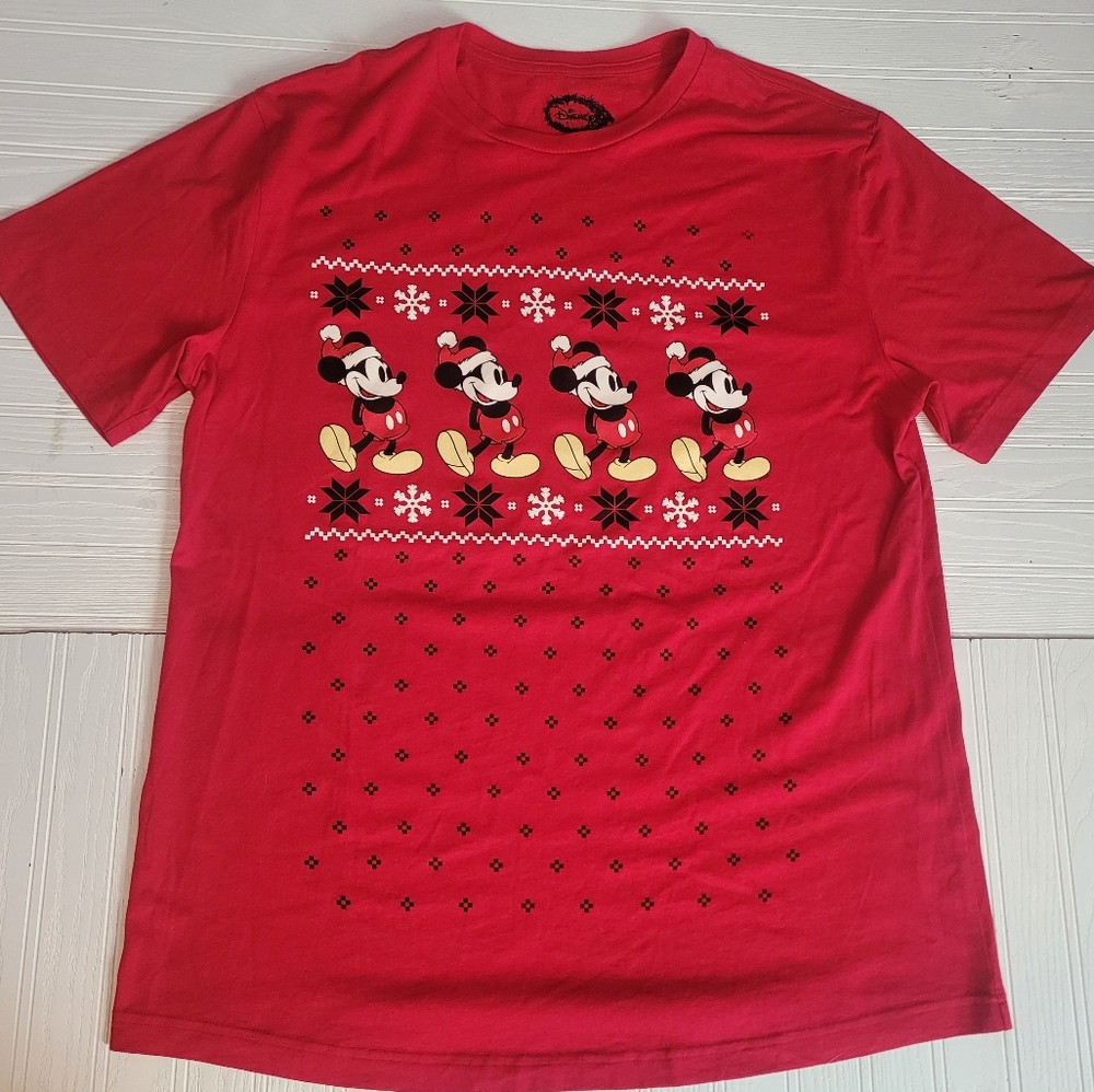 Disney Mickey Mouse Santa Hat Snowflakes Red White Black Christmas T-Shirt